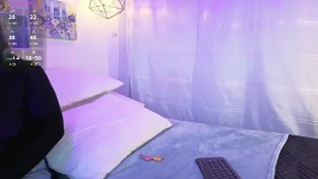 Samaraa Smith online show from 10/31/25, 11:11