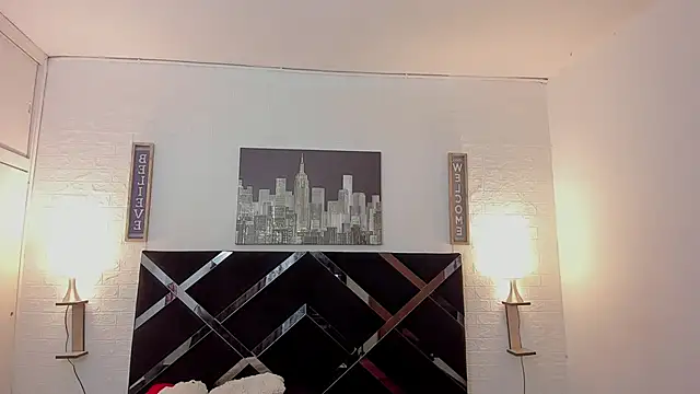 Snapshot of elenacooper1 chatting on 11/02/25, 07:05 elenacooper1 online show from 11/02/25, 07:05