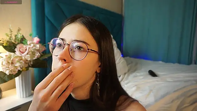 ywixos online show from 12/05/25, 02:47