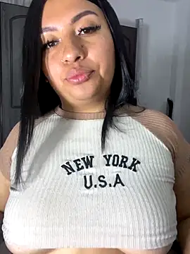 Snapshot of Issa_Santana chatting on 09/20/25, 09:49 Issa Santana online show from 09/20/25, 09:49