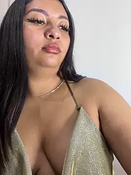 Snapshot of Issa_Santana chatting on 12/16/25, 08:47 Issa Santana online show from 12/16/25, 08:47