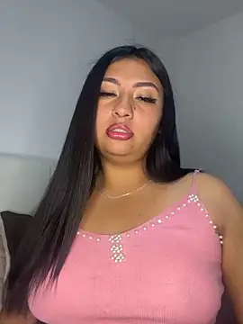 Issa Santana online show from 05/17/26, 07:43