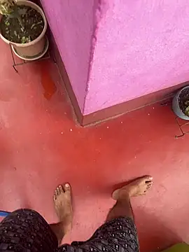 Snapshot of darkbluemoon chatting on 11/04/25, 08:57 darkbluemoon online show from 11/04/25, 08:57