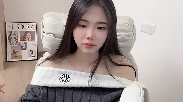 suki-1 online show from 12/04/25, 07:50