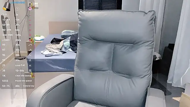 NiNi-baby520 online show from 10/13/25, 07:30