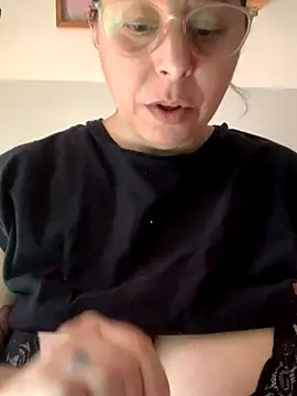 LupeLok online show from 12/01/25, 03:50