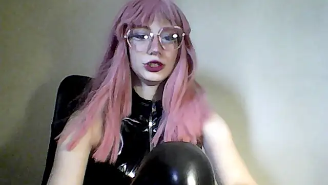 Snapshot of IkyVic chatting on 01/17/26, 05:38 IkyVic online show from 01/17/26, 05:38