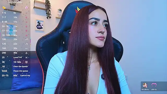 ViolethRosse online show from 10/23/25, 08:07