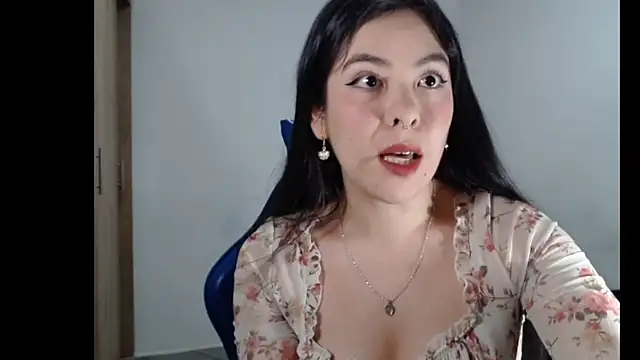 Snapshot of EloiseJun chatting on 03/16/26, 05:55 EloiseJun online show from 03/16/26, 05:55