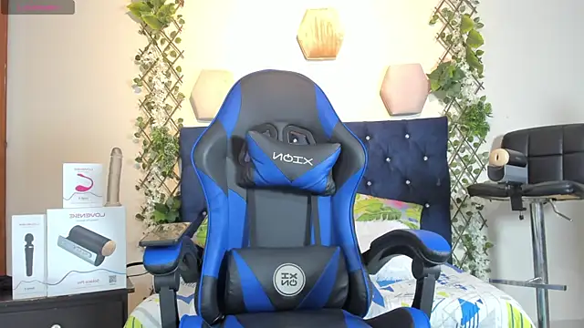  taylor black online show from 11/19/25, 07:58