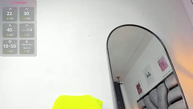 lianfox  online show from 02/19/26, 01:18