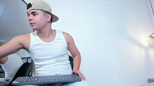 lianfox  online show from 02/27/26, 12:27