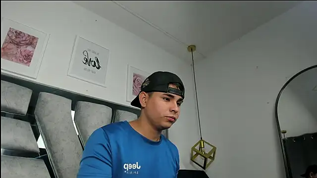 lianfox  online show from 04/30/26, 12:44
