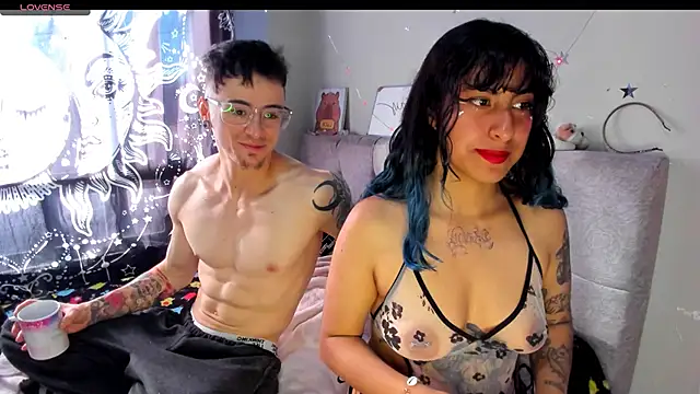 Snapshot of puepleholly chatting on 10/02/25, 08:38 puepleholly online show from 10/02/25, 08:38