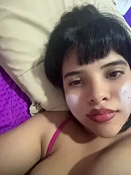 Snapshot of Ada_sienn chatting on 06/10/26, 03:39 Ada sienn online show from 06/10/26, 03:39