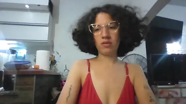 Snapshot of loliporomero chatting on 10/14/25, 12:55 loliporomero online show from 10/14/25, 12:55