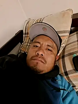 Snapshot of hernande986 chatting on 02/19/26, 09:49 hernande986 online show from 02/19/26, 09:49