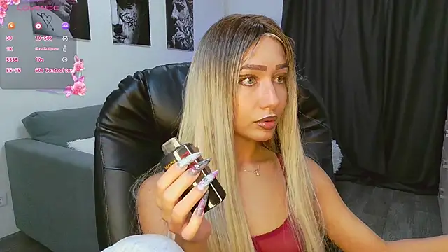 Snapshot of Lisa_Shultz chatting on 11/09/25, 01:20 Lisa Shultz online show from 11/09/25, 01:20