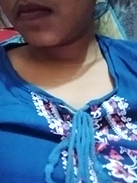 Snapshot of SL-3366 chatting on 12/16/25, 04:50 SL-3366 online show from 12/16/25, 04:50