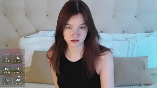 Snapshot of MichelleRoux chatting on 11/20/25, 12:16 MichelleRoux online show from 11/20/25, 12:16