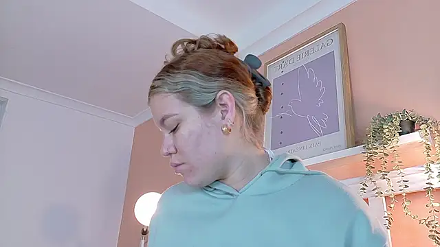 BelaMiller  online show from 10/08/25, 11:41