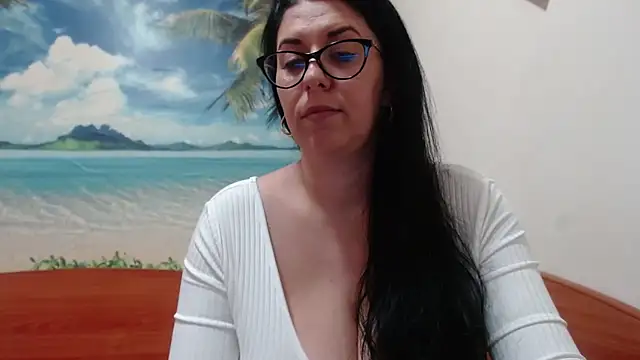 Snapshot of jollene chatting on 10/27/25, 12:53 jollene online show from 10/27/25, 12:53