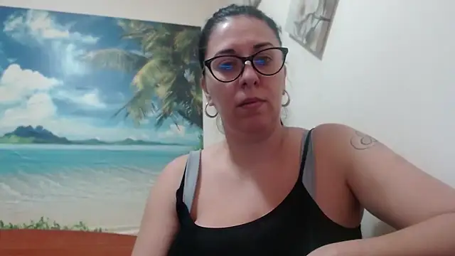 Snapshot of jollene chatting on 10/28/25, 02:09 jollene online show from 10/28/25, 02:09