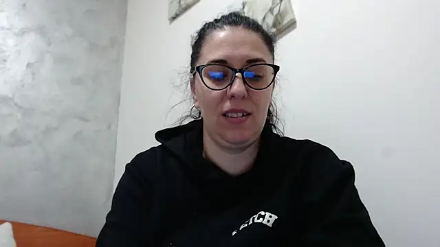 Snapshot of jollene chatting on 11/21/25, 02:16 jollene online show from 11/21/25, 02:16