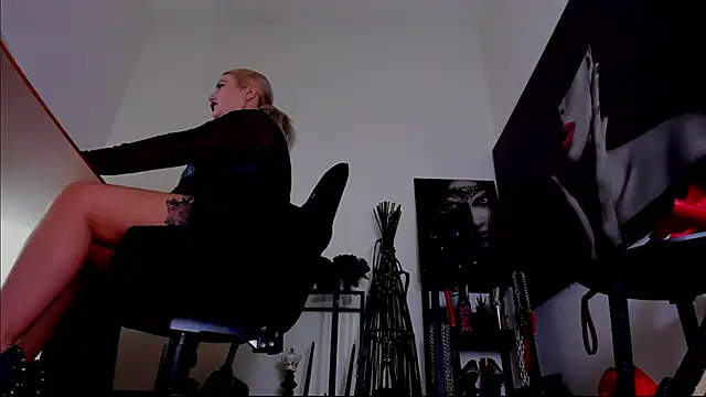 demisweet online show from 02/26/26, 07:40