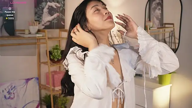 MoiraEger online show from 09/18/25, 04:09