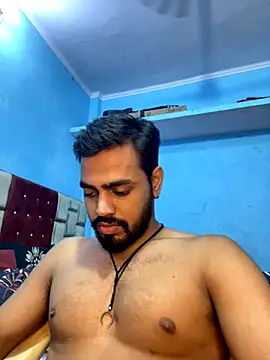 Snapshot of fireboyyyyy chatting on 10/05/25, 01:20 fireboyyyyy online show from 10/05/25, 01:20