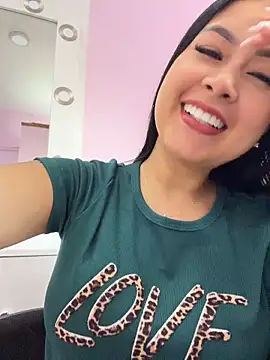CrisMarulanda online show from 05/14/26, 04:14