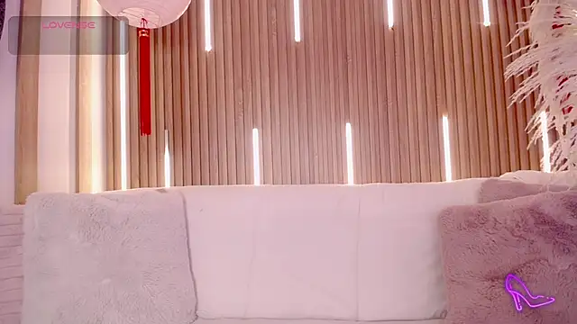 MylaDreams online show from 02/07/26, 04:38