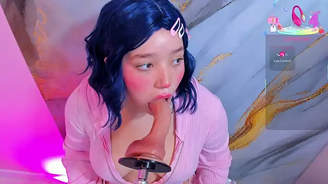 hinata dolly online show from 10/28/25, 11:25