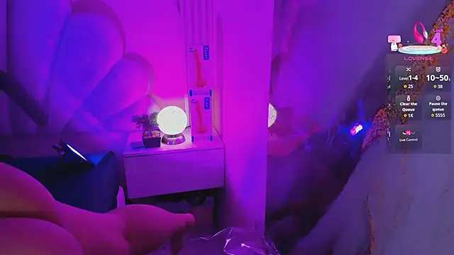 hinata dolly online show from 04/08/26, 11:10