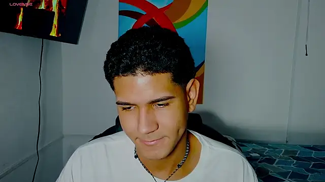 Snapshot of juanacock_1 chatting on 11/13/25, 02:43 juanacock 1 online show from 11/13/25, 02:43