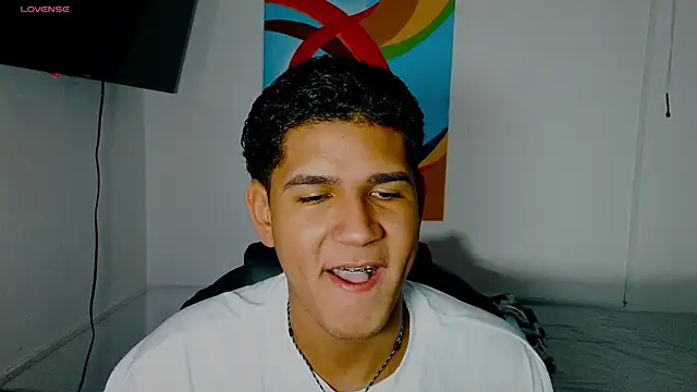 Snapshot of juanacock_1 chatting on 11/21/25, 03:05 juanacock 1 online show from 11/21/25, 03:05