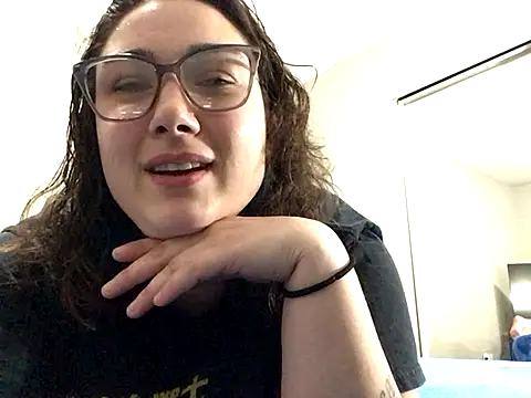 paigeycakes online show from 11/09/25, 04:11