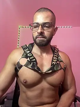 magnumchris online show from 04/14/26, 03:51