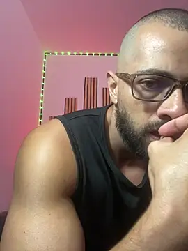 Snapshot of magnumchris chatting on 05/10/26, 12:16 magnumchris online show from 05/10/26, 12:16