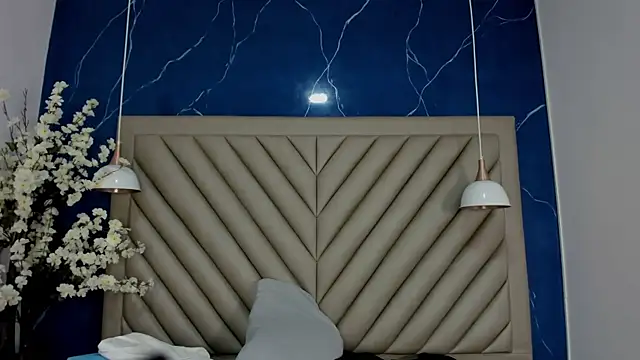 Snapshot of Ibbie_drastic chatting on 10/17/25, 12:08 Ibbie drastic online show from 10/17/25, 12:08