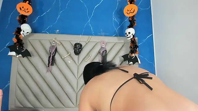 Snapshot of Ibbie_drastic chatting on 10/25/25, 12:23 Ibbie drastic online show from 10/25/25, 12:23