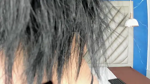 Snapshot of Ibbie_drastic chatting on 11/06/25, 12:17 Ibbie drastic online show from 11/06/25, 12:17