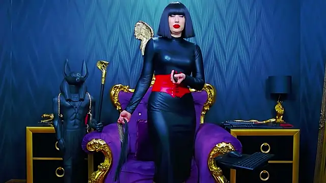 LaraMaeve online show from 11/30/25, 06:17