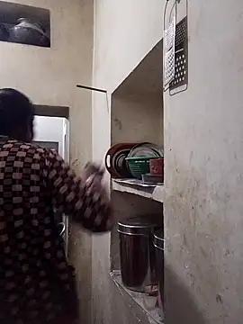 aunty sumy online show from 10/28/25, 01:14