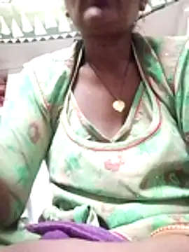 aunty sumy online show from 11/29/25, 03:59