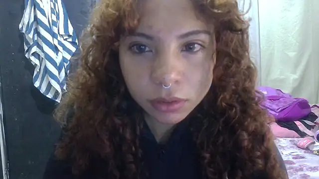 Snapshot of VioletV chatting on 05/27/26, 12:29 VioletV online show from 05/27/26, 12:29