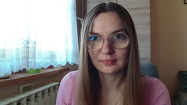 LooveELLYx online show from 10/31/25, 07:31