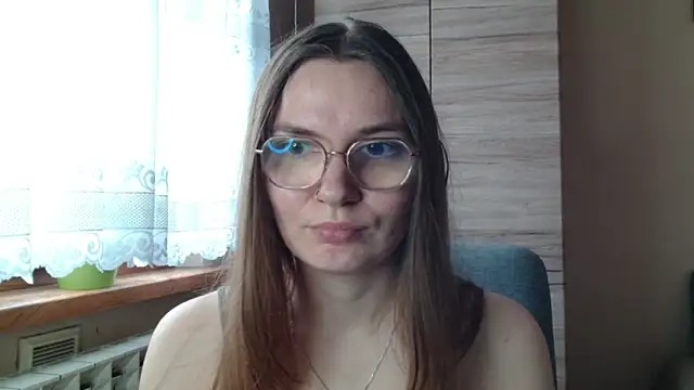 LooveELLYx online show from 11/03/25, 08:04