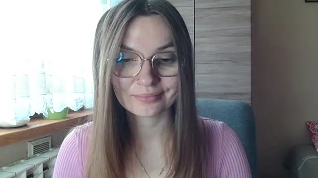 LooveELLYx online show from 11/18/25, 07:46